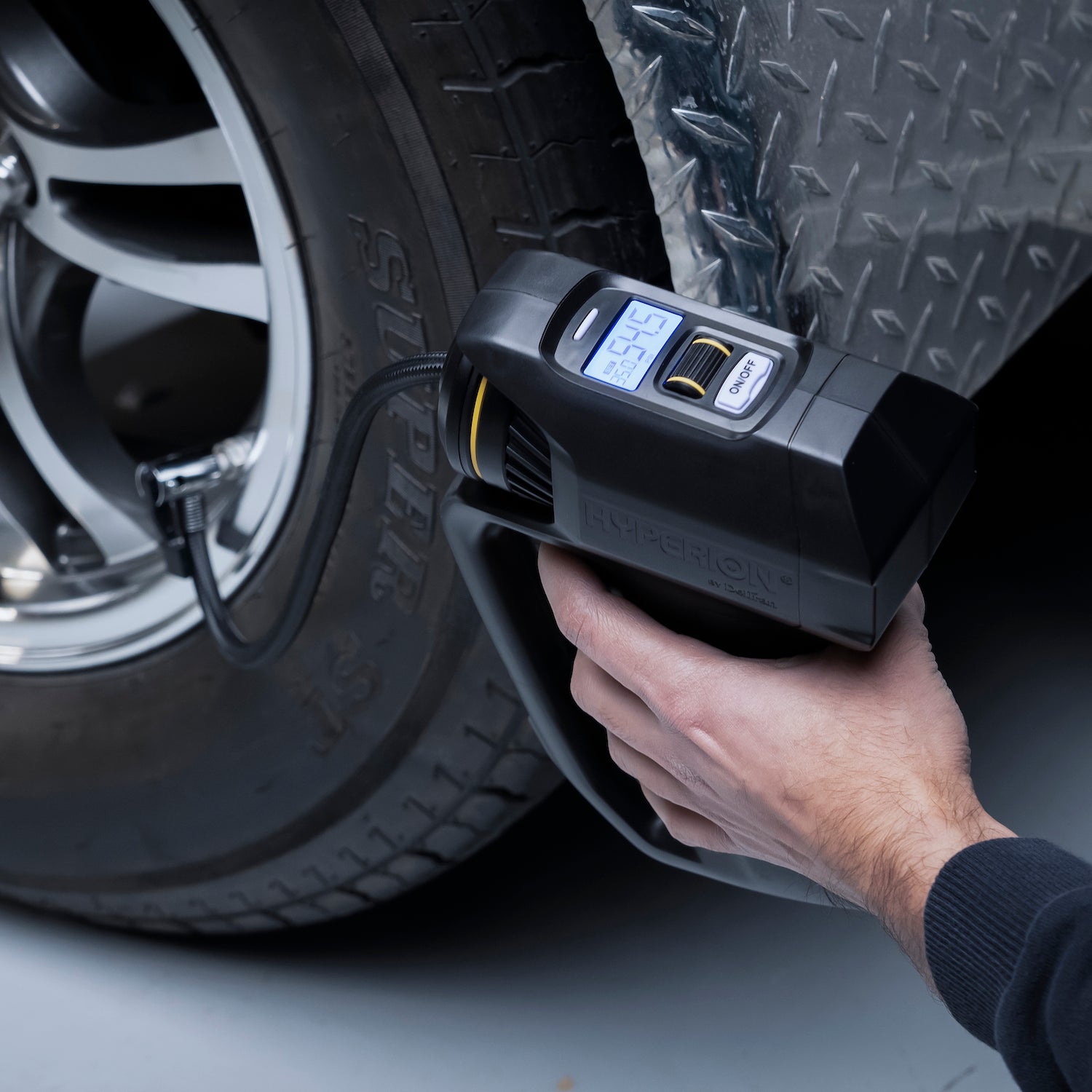 Hyperion Lift-Assist™ Portable Tire Inflator